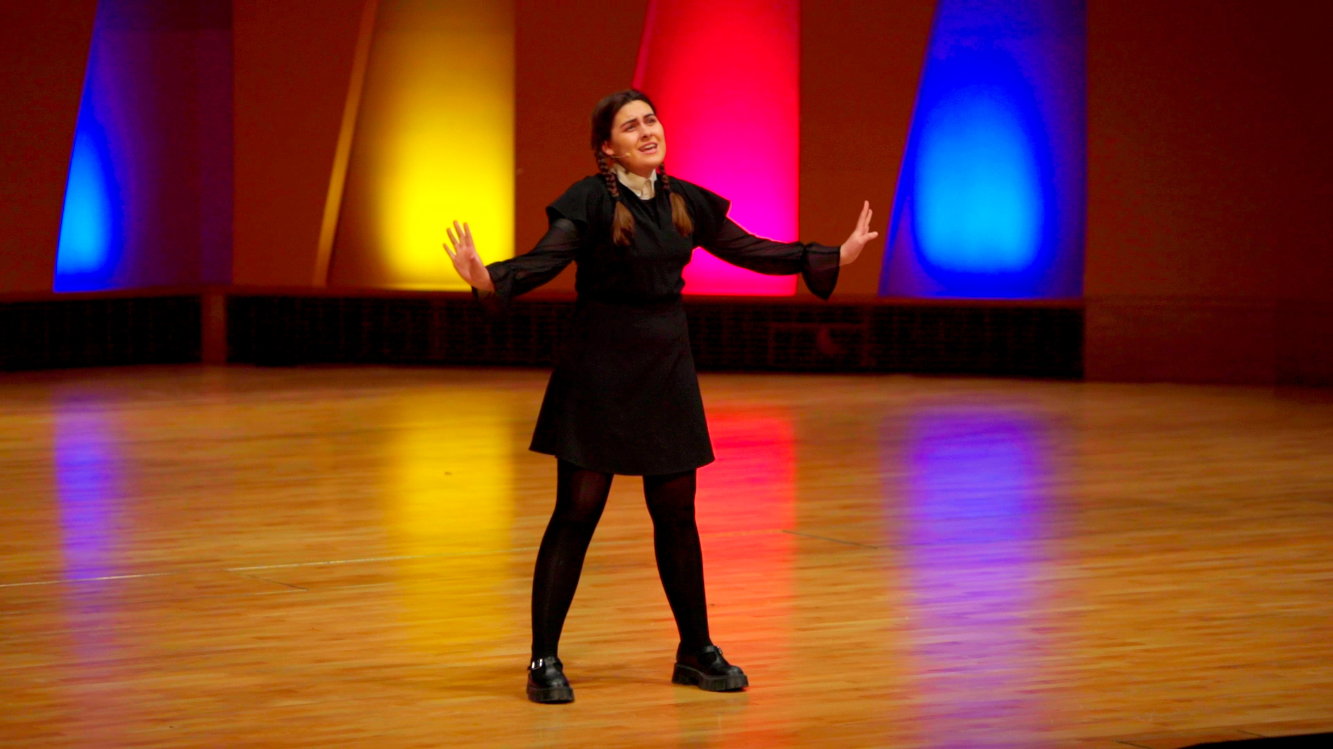 Final Concert Stills - CU.00_34_22_40.Still010